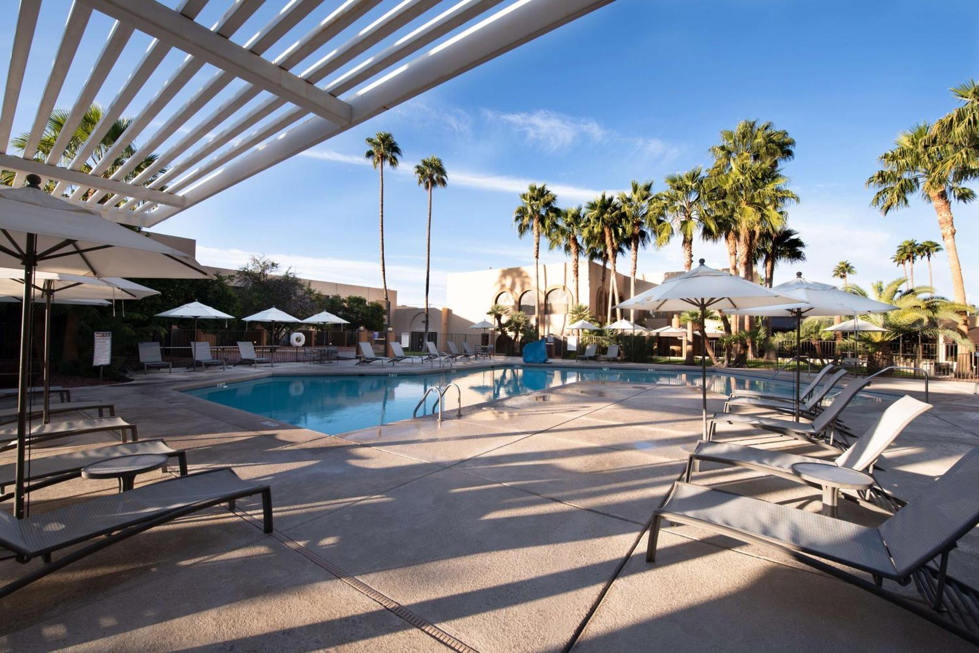Doubletree By Hilton Tucson-Reid Park Hotel Exterior foto